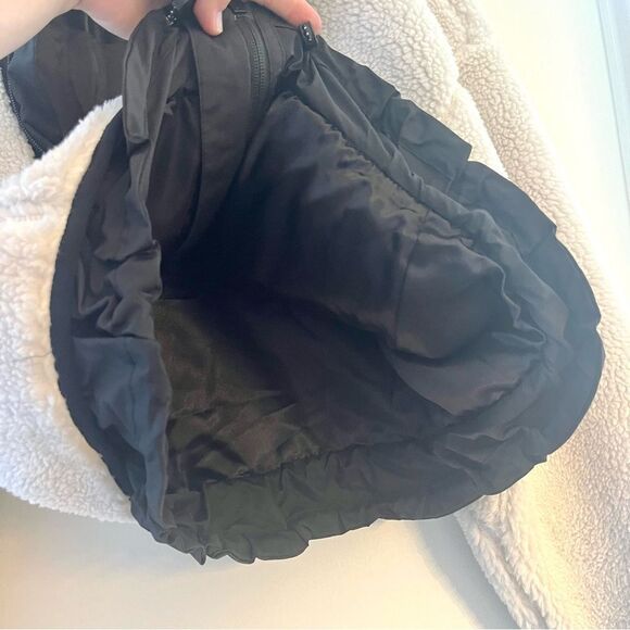 Ena Pelly PIA Faux Fur Shearling Bomber Jacket Cream and Black NWT Sz 6 - Picture 12 of 15